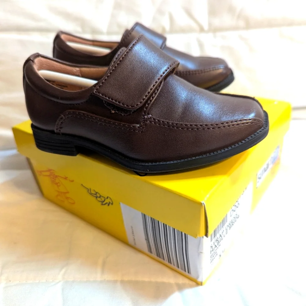 Smartfit Boy's Brown Skid Resistant Dress Shoes Size 5 1/2W